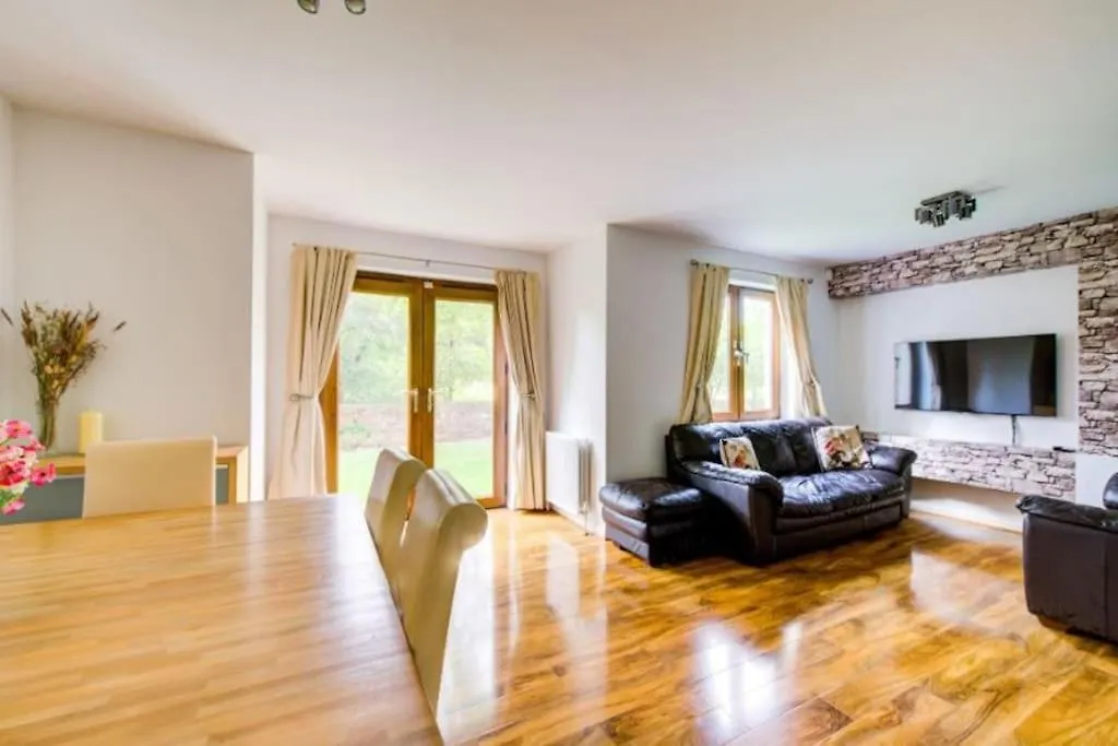אדינבורו Lovely 2 Bdr Apartment In Dalry / Near Haymarket בריטניה